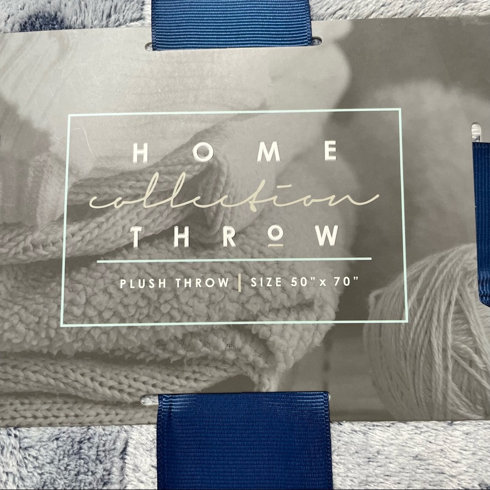 Home Collection Throw 50”X 70” - Picture 2 of 5